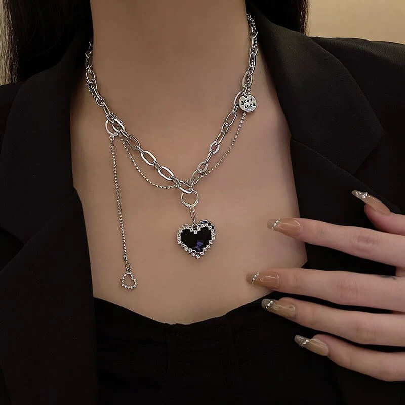 COLLAR DE CORAZONES
